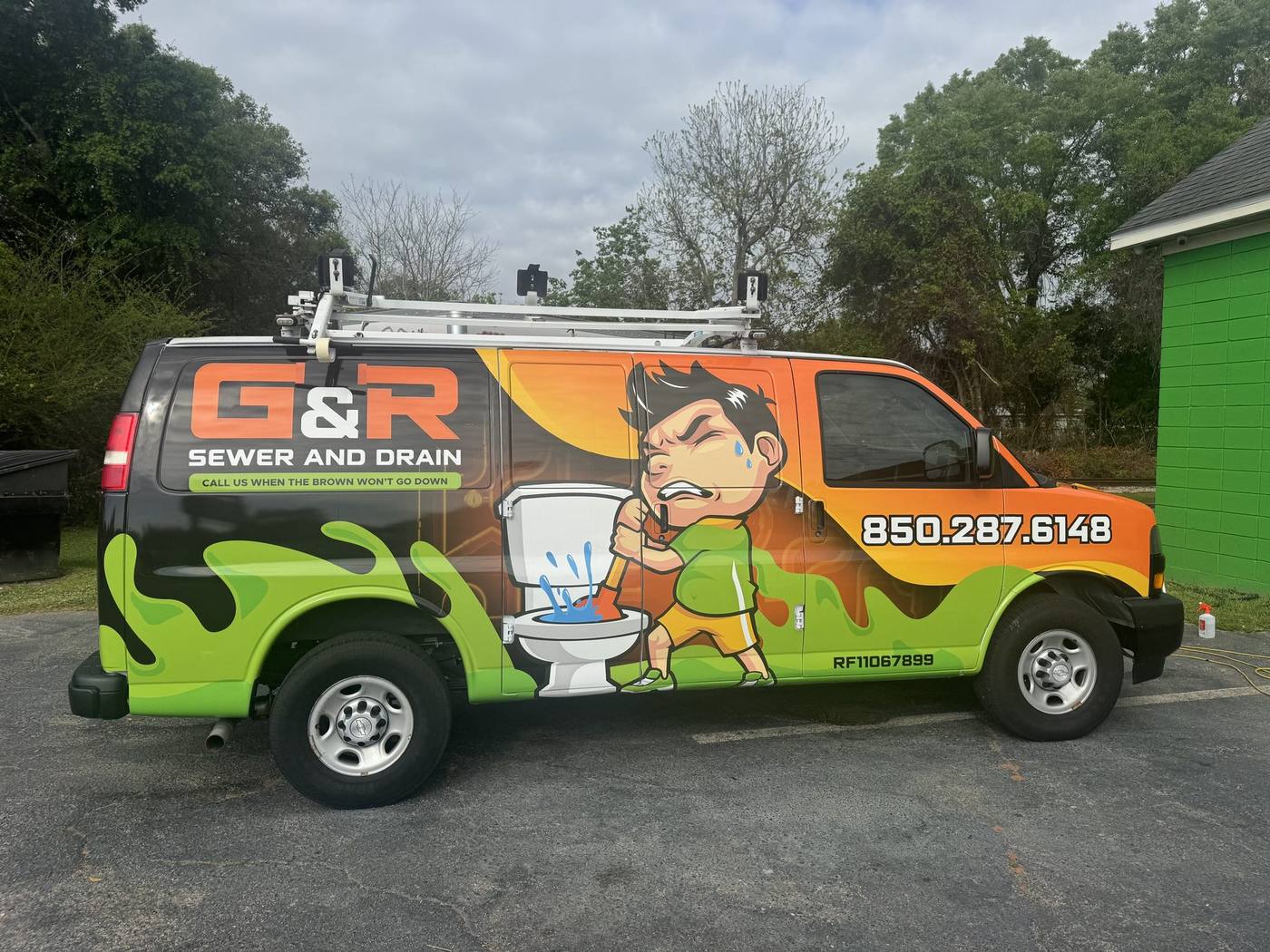 The wrapped G&R Sewer and Drain service van